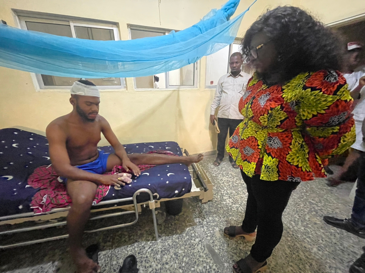 Unical VC Visits Student Involved In Auto Crash, Offers Financial Assistance