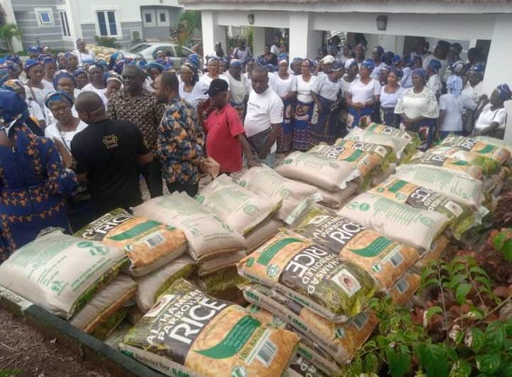 Economic Crunch: Jarigbe Doles Out Cash Gifts, Bags of Rice To Constituents 