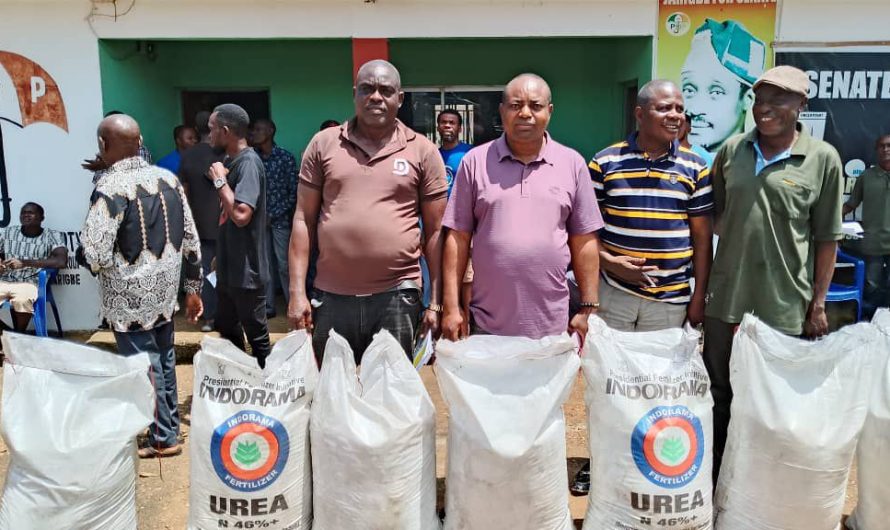 Jarigbe Begins Second Phase Distribution Of Fertilizer TO Constituents