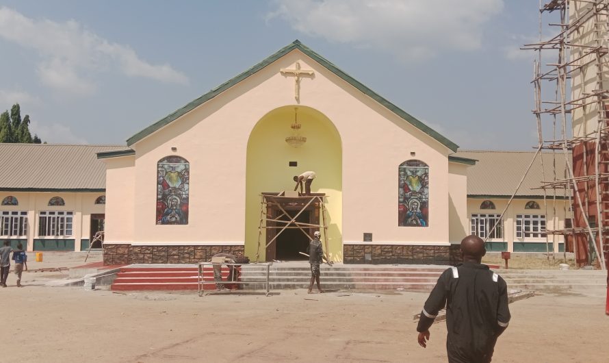 Sen Jarigbe, Akpanke, Others To Be Honored At The Diamond Jubilee Celebration Of Holy Trinity Parish