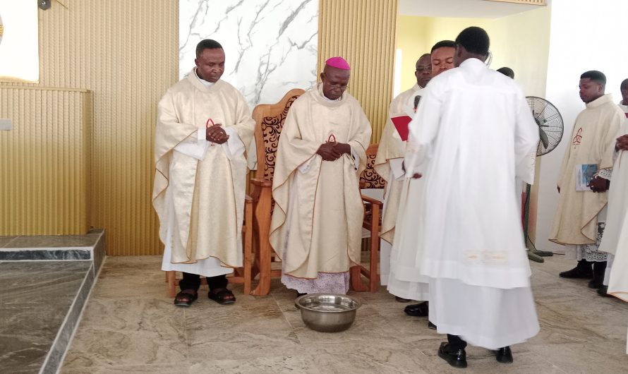 Ongoing: Bishop Akpan Receives Keys Of Holy Trinity Parish Ogboja-Ogoja