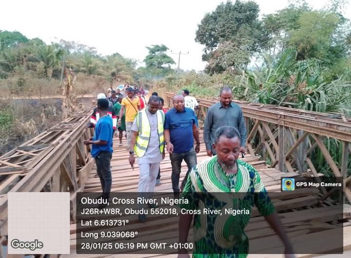 Jarigbe Facilitates Bridge Construction In Amukwong, Obudu LGA