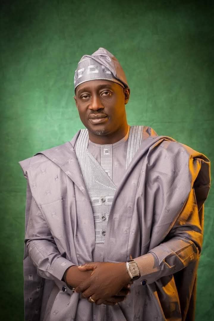 Towards an Informed Citizenry: Senator Jarigbe’s Indaba Model BY OGAR EMMANUEL 