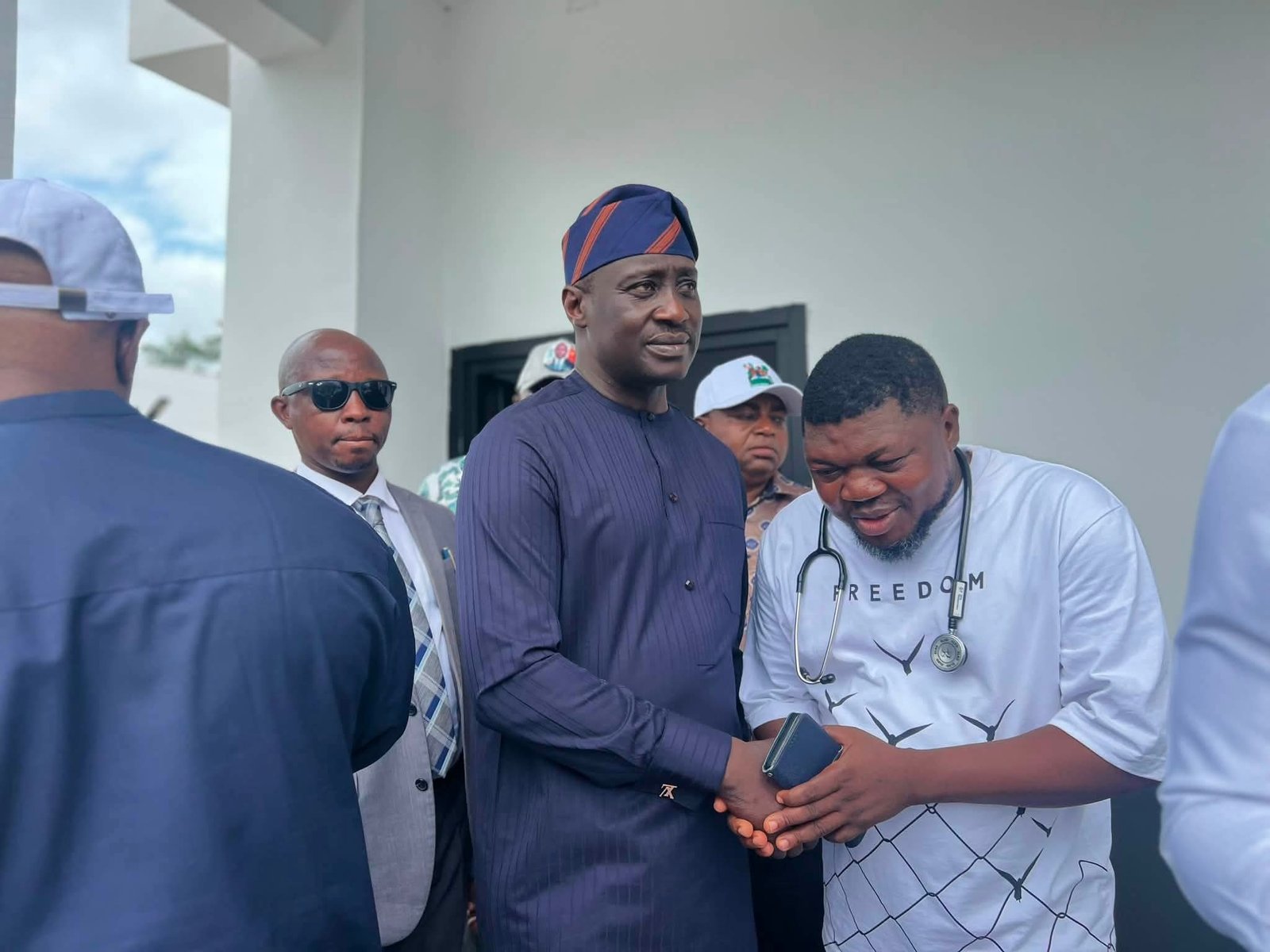 Jarigbe Commissions 20-Bed JEFMAG Hospital in Ogoja