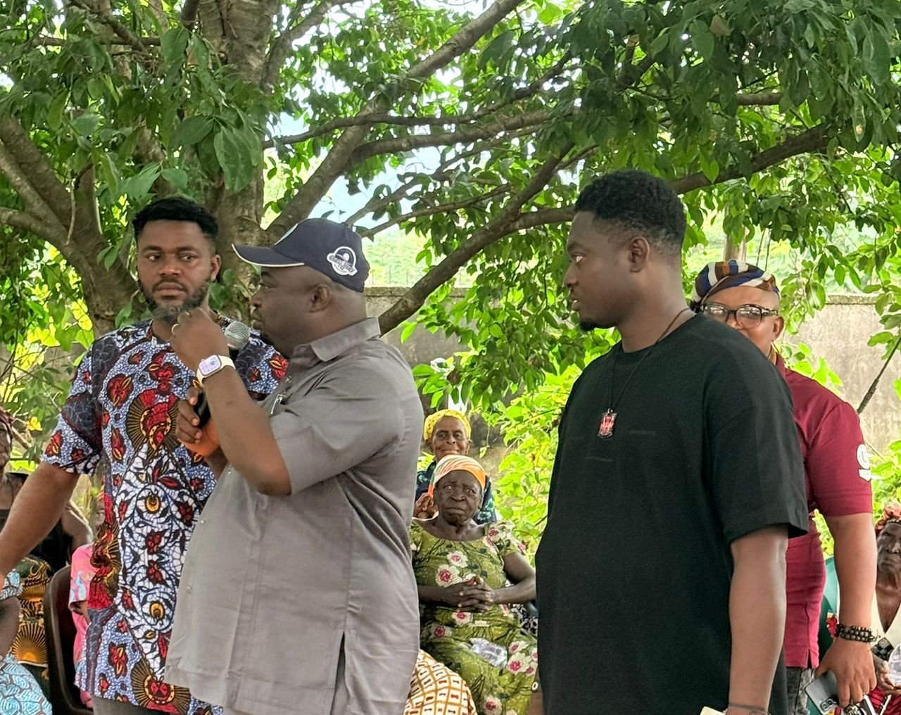 Obudu Chairman’s Aide Donates Food, Cash to Women in New Yam Festival Outreach